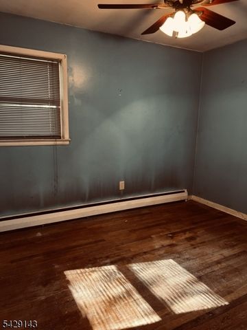 264 Carentan Rd, Hopatcong Boro, NJ 07843