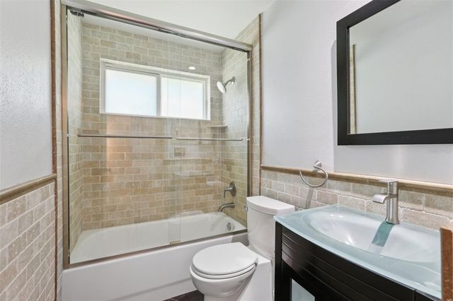 10211 OASIS PALM DRIVE, Tampa, FL 33615