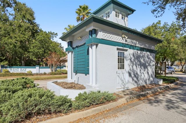 10211 OASIS PALM DRIVE, Tampa, FL 33615