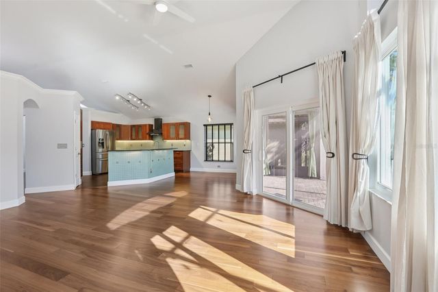 10211 OASIS PALM DRIVE, Tampa, FL 33615