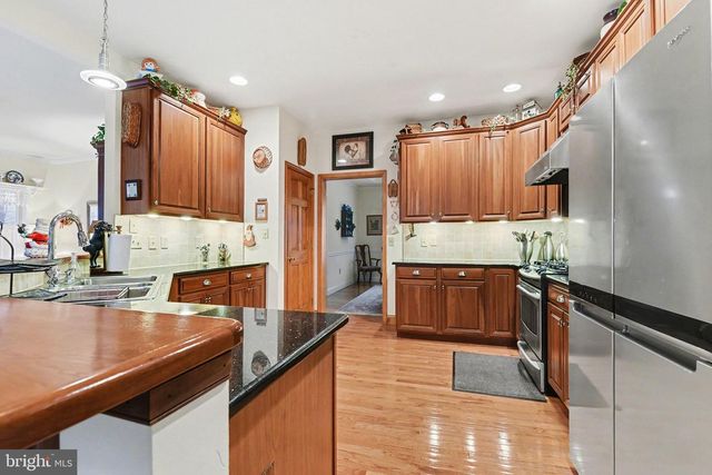 308 STANLEY DR, Palmyra, PA 17078