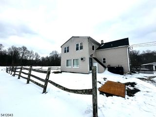 73 Featherbed Ln, Raritan Twp., NJ 08822