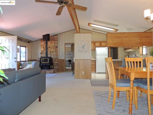 22690 Prospect Heights 20, Groveland, CA 95321