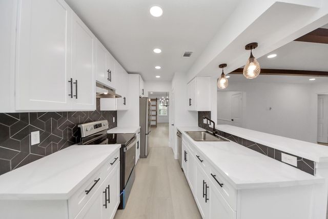 1101 Flint Street, Houston, TX 77029