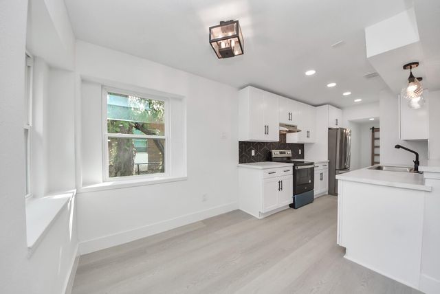 1101 Flint Street, Houston, TX 77029