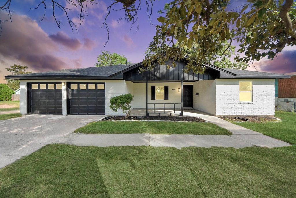 1101 Flint Street, Houston, TX 77029