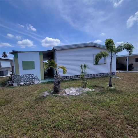573 Hogan DR, North Fort Myers, FL 33903