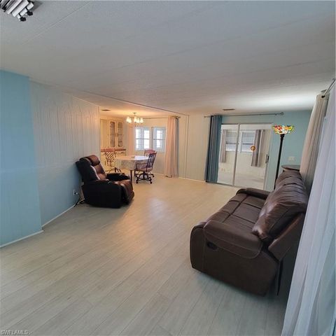 573 Hogan DR, North Fort Myers, FL 33903