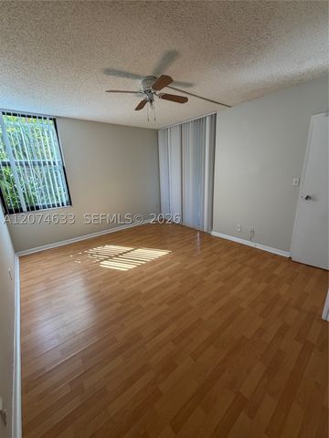 8429 Forest Hills Dr 202, Coral Springs, FL 33065