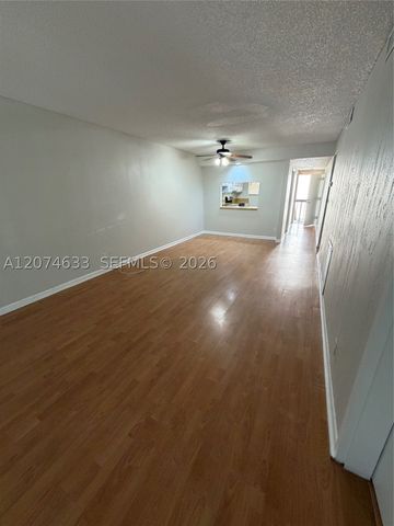 8429 Forest Hills Dr 202, Coral Springs, FL 33065