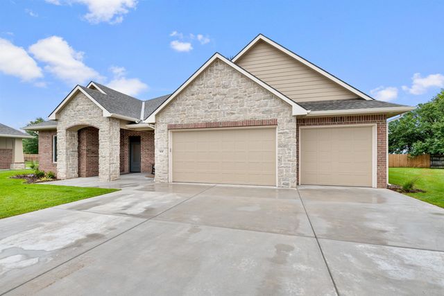 818 N Thornton Ct, Wichita, KS 67235