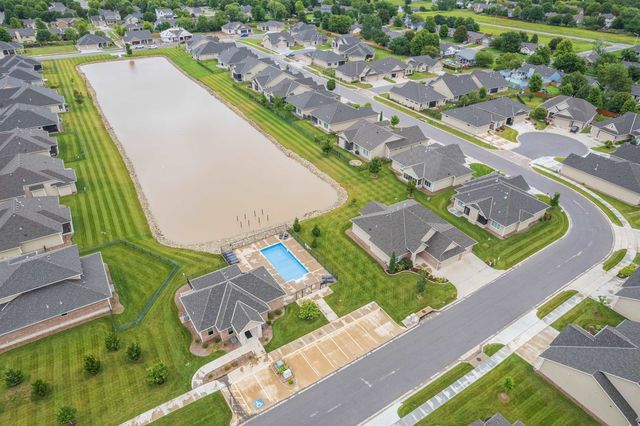 818 N Thornton Ct, Wichita, KS 67235