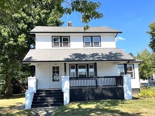 477 Robinson Avenue, Barberton, OH 44203