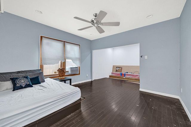 714 Waverly Street, Houston, TX 77007