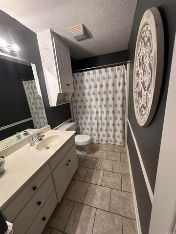 1070 Highland, Cabot, AR 72023