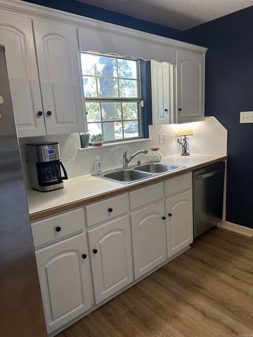 1070 Highland, Cabot, AR 72023