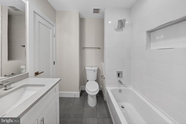 237 ROCK CREEK CHURCH RD NW, Washington, DC 20011