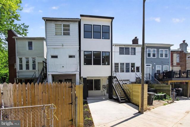 237 ROCK CREEK CHURCH RD NW, Washington, DC 20011