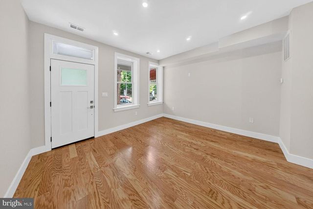 237 ROCK CREEK CHURCH RD NW, Washington, DC 20011