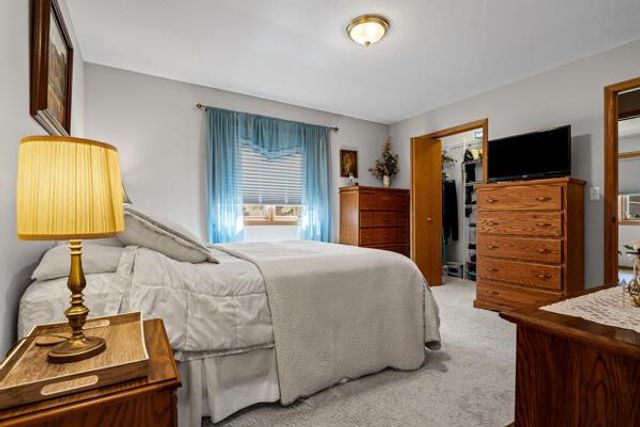 1124 EAST AVENUE N, Onalaska, WI 54650