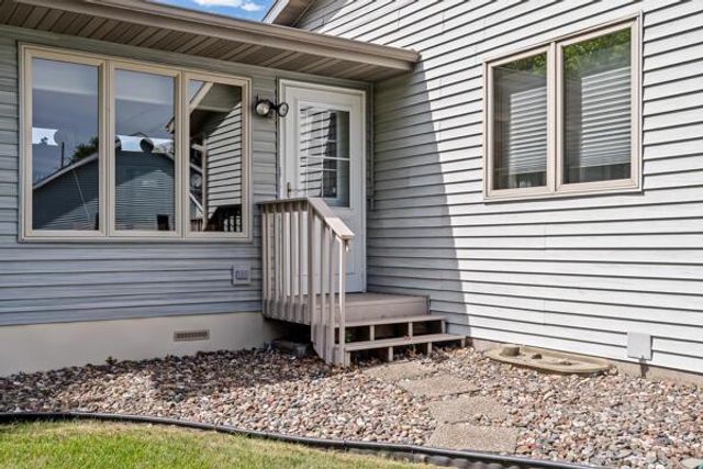 1124 EAST AVENUE N, Onalaska, WI 54650