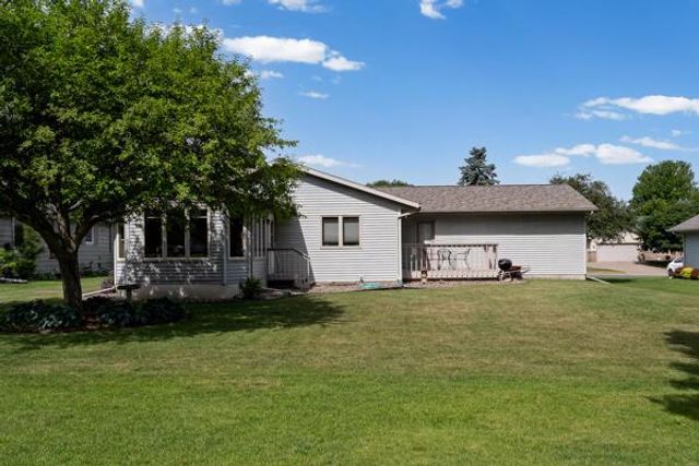 1124 EAST AVENUE N, Onalaska, WI 54650