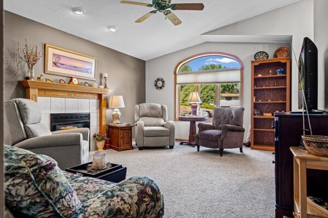 1124 EAST AVENUE N, Onalaska, WI 54650