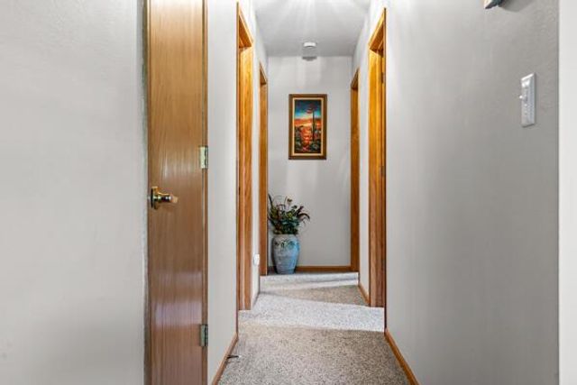 1124 EAST AVENUE N, Onalaska, WI 54650