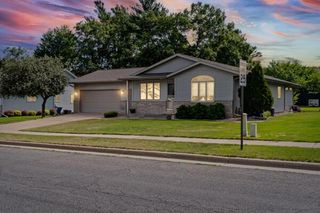 1124 EAST AVENUE N, Onalaska, WI 54650