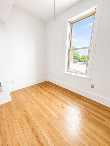 2621 W Crystal Street 3, Chicago, IL 60622