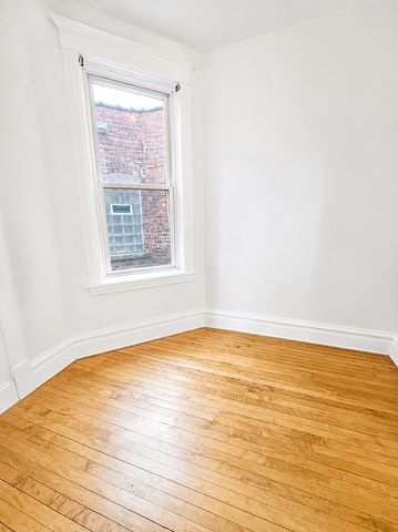 2621 W Crystal Street 3, Chicago, IL 60622