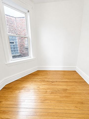 2621 W Crystal Street 3, Chicago, IL 60622
