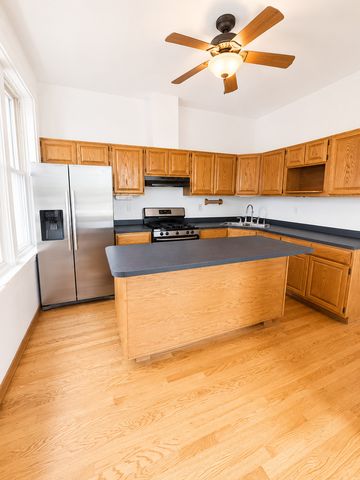 2621 W Crystal Street 3, Chicago, IL 60622