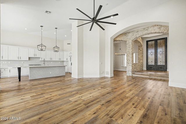 663 W ASTER Court, Chandler, AZ 85248