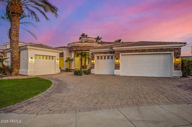 663 W ASTER Court, Chandler, AZ 85248