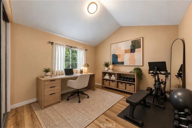 111 S Lakeview i, Placentia, CA 92870