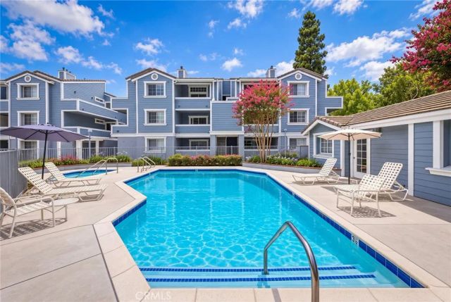 111 S Lakeview i, Placentia, CA 92870