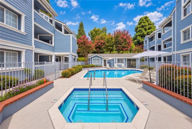 111 S Lakeview i, Placentia, CA 92870