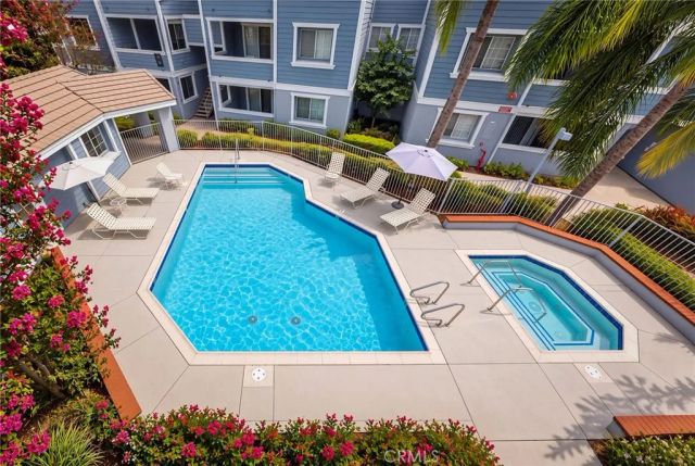 111 S Lakeview i, Placentia, CA 92870