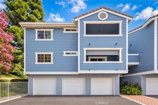 111 S Lakeview i, Placentia, CA 92870
