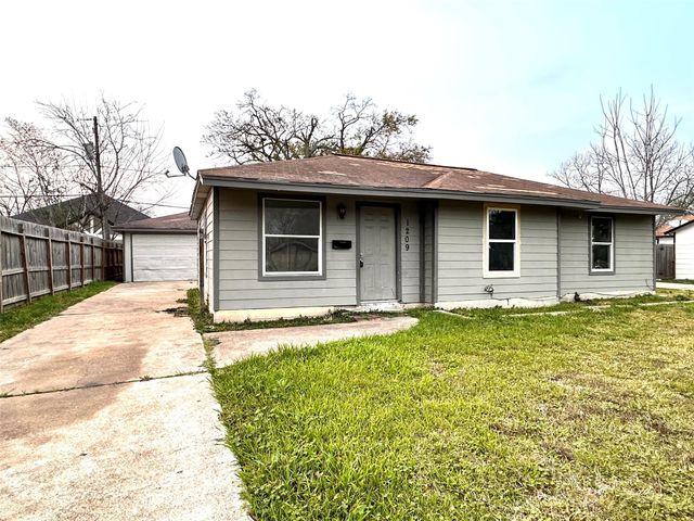 1209 Glenn Avenue, Pasadena, TX 77506