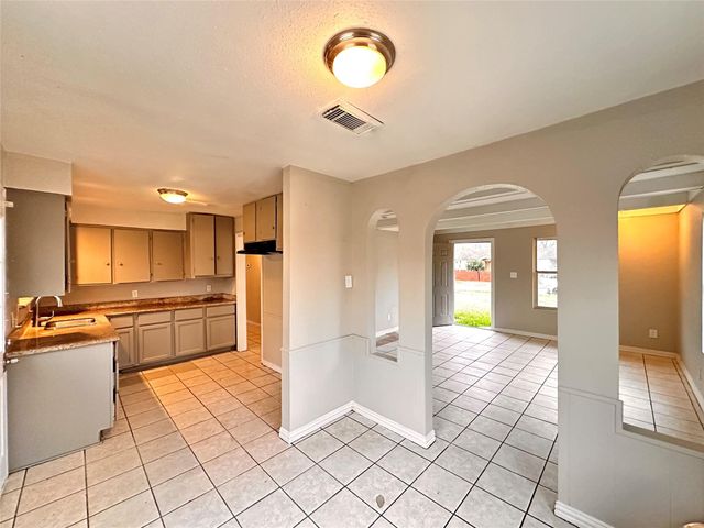 1209 Glenn Avenue, Pasadena, TX 77506