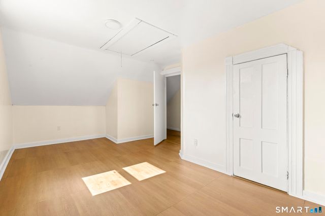 59 North Place, West Haven, CT 06516