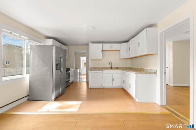 59 North Place, West Haven, CT 06516