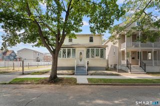 59 North Place, West Haven, CT 06516