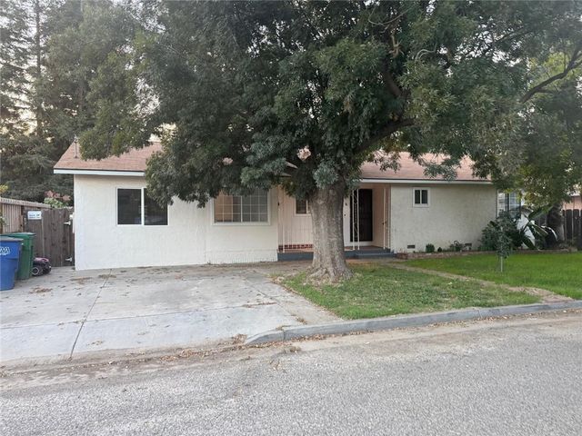 2580 Country Drive, Merced, CA 95340