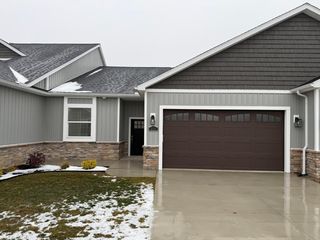 211 E Bridge Road, Northwood, OH 43619