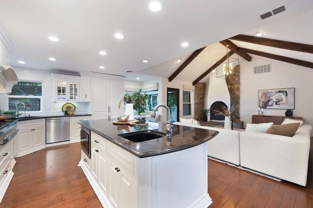 3300 Woodleigh Ln, Cameron Park, CA 95682