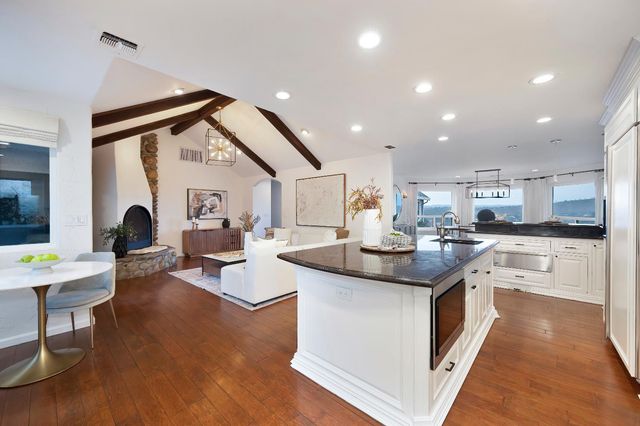 3300 Woodleigh Ln, Cameron Park, CA 95682