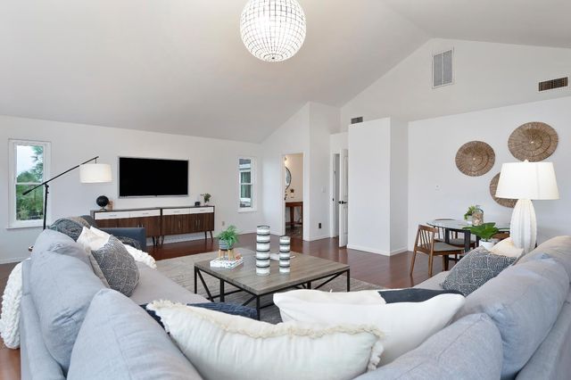 3300 Woodleigh Ln, Cameron Park, CA 95682